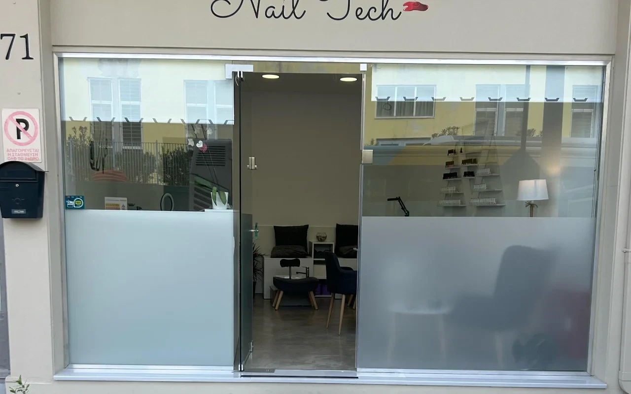 Nail Tech - Nails Koridallos - 2