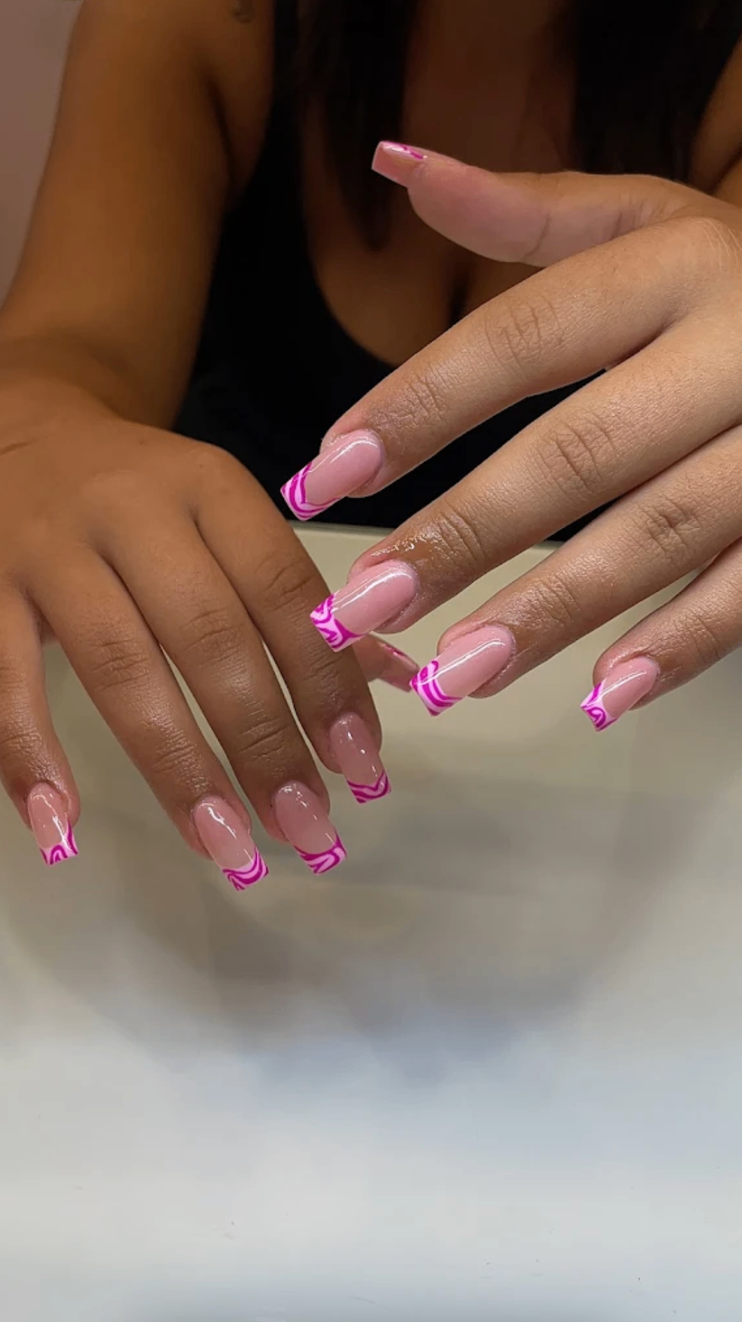 Voila Beauty & Nails Room - Image 22