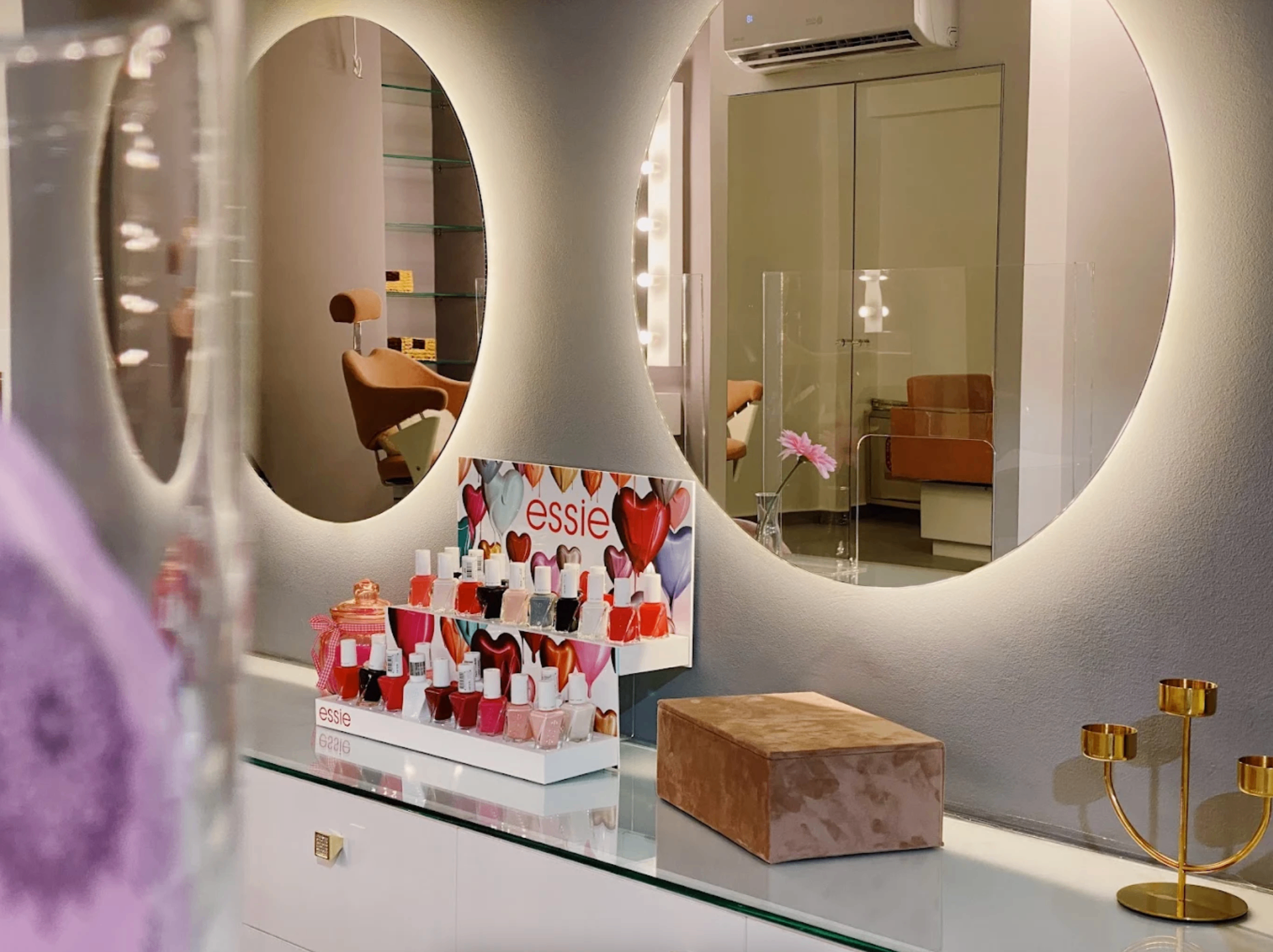 Zara’s Soins de Beauté - The Nail Project - Image 8