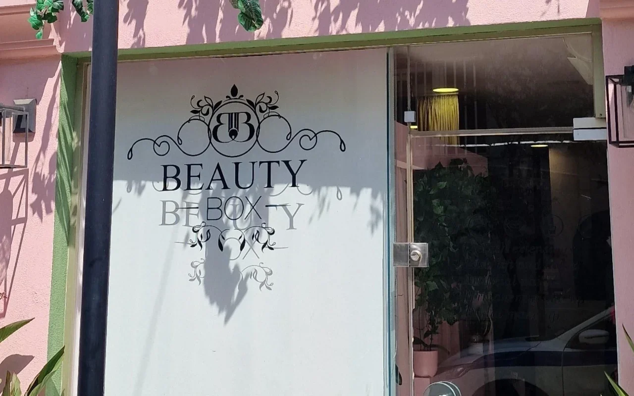 Beauty Box Lashes & Brows AXD - Image 1