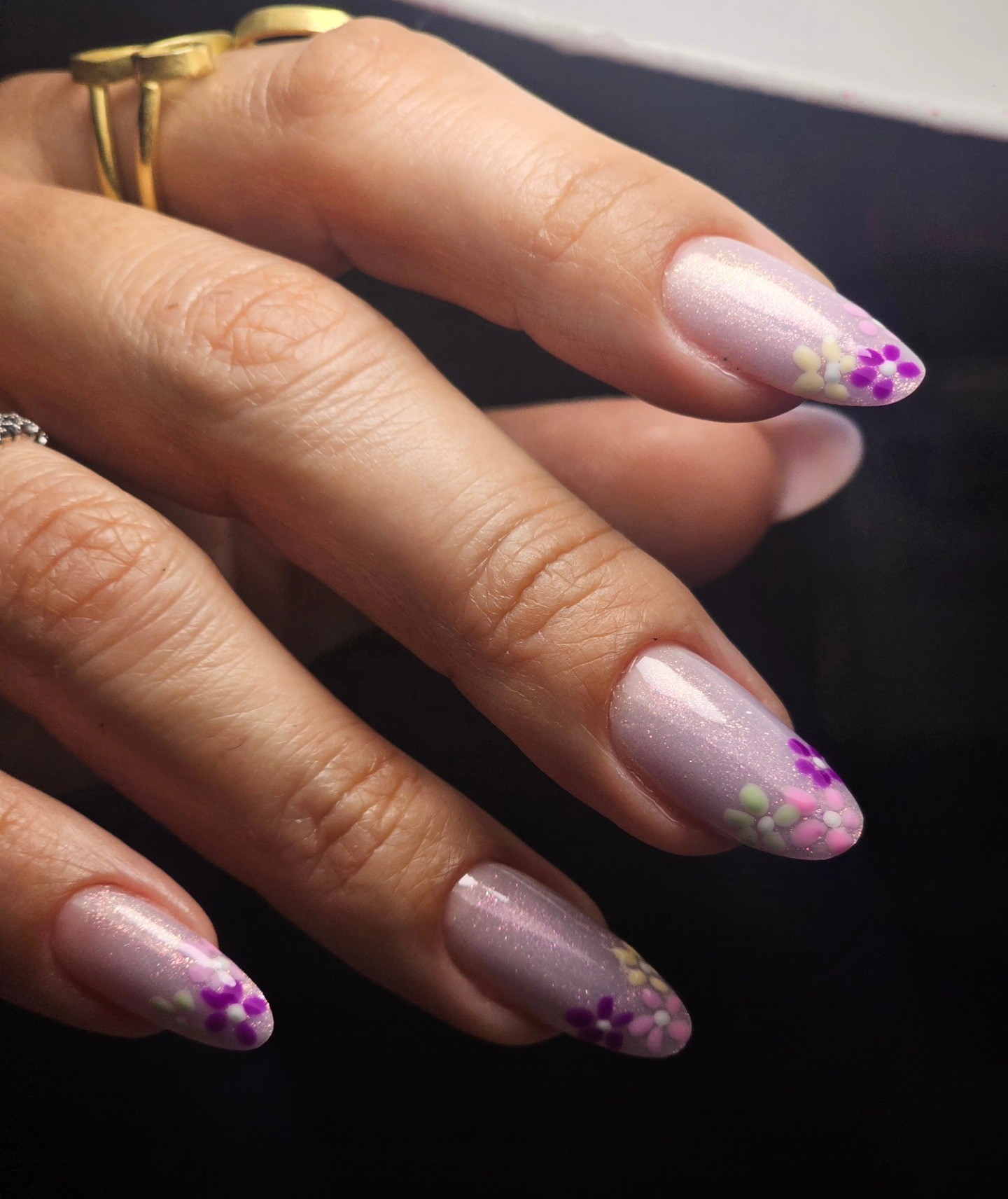 Aliki's Nail Bar - Image 13