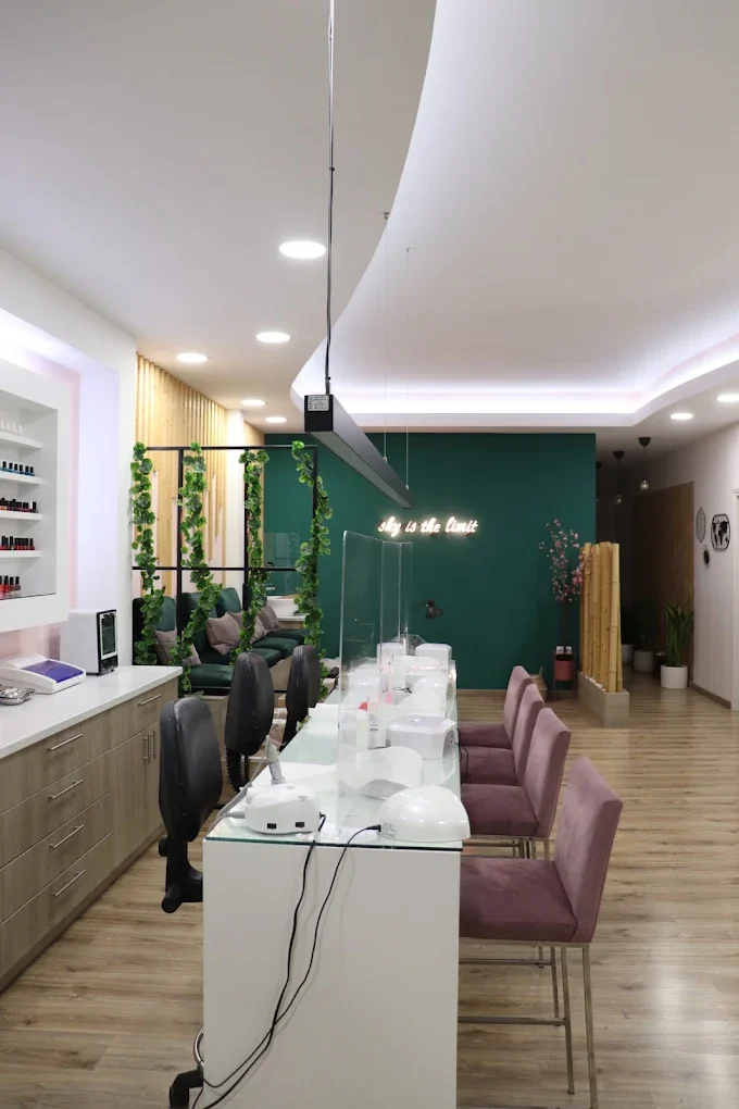 Suela Nail Beauty Salon - Image 3