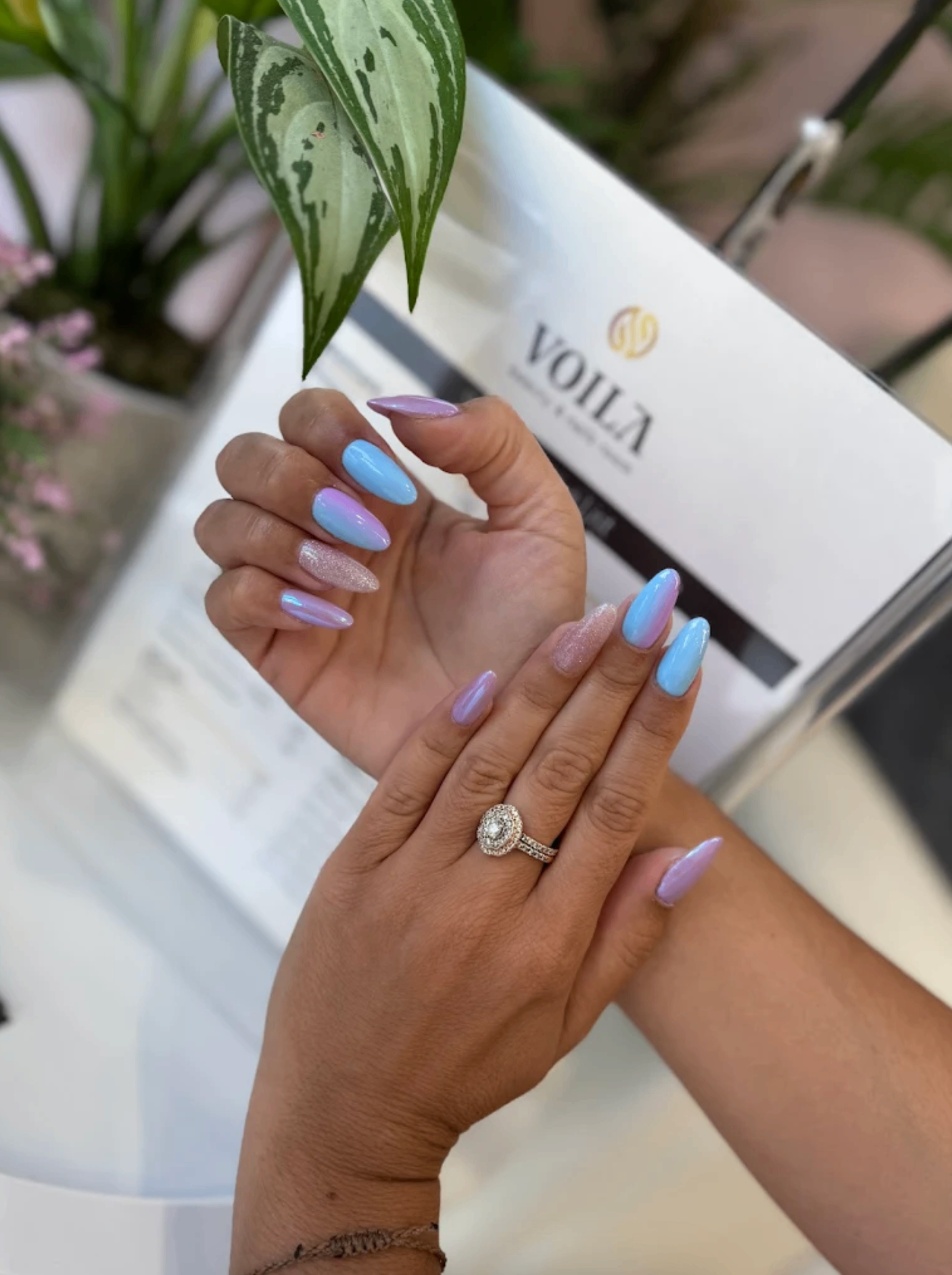 Voila Beauty & Nails Room - Image 1