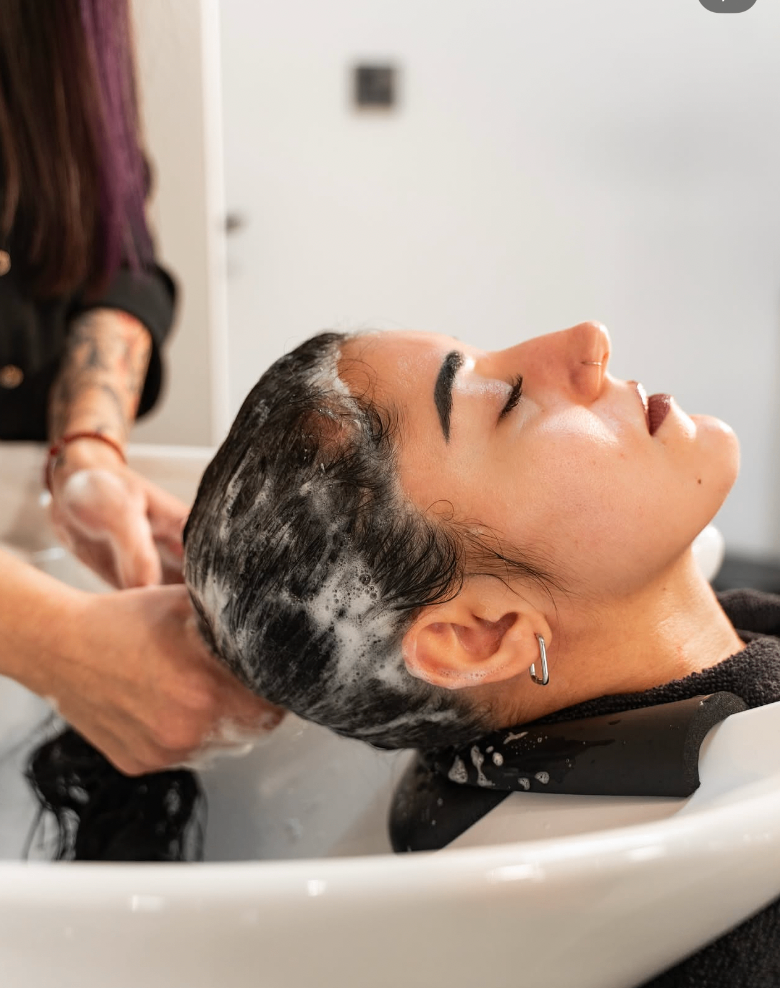 Prive Saloon | Κομμωτήριο & Beauty Salon Ελληνικό - Image 4