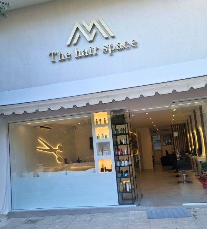 The hair space - Image 1