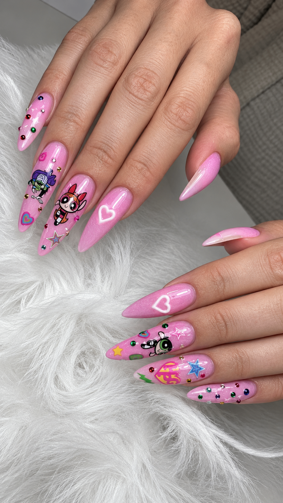 Pink Gangsters  - Image 2