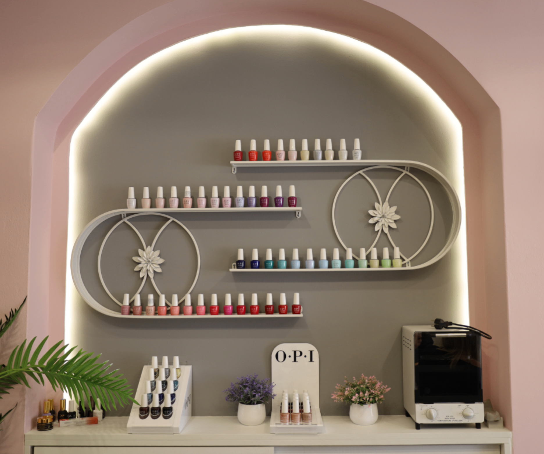 Voila Beauty & Nails Room - Image 3