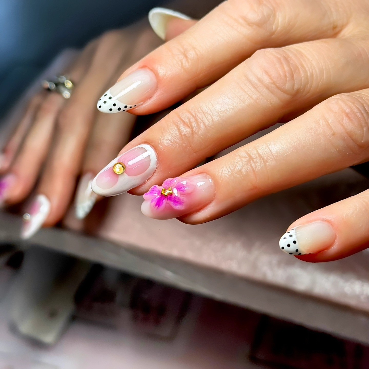 Aliki's Nail Bar - Image 9