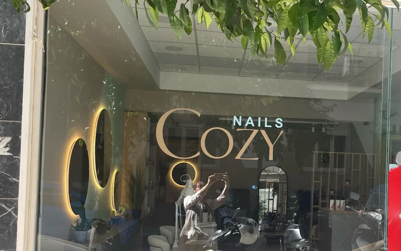 Cozy Nails - Image 3