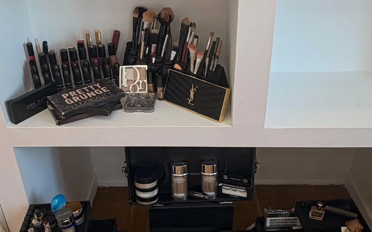 Bridal And Editorial Makeup Artist - Image 3