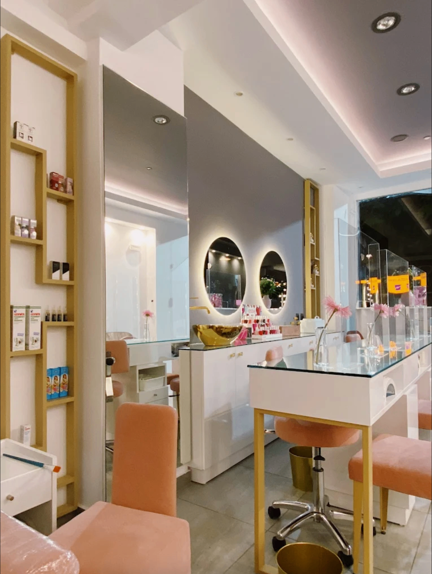 Zara’s Soins de Beauté - The Nail Project - Image 9