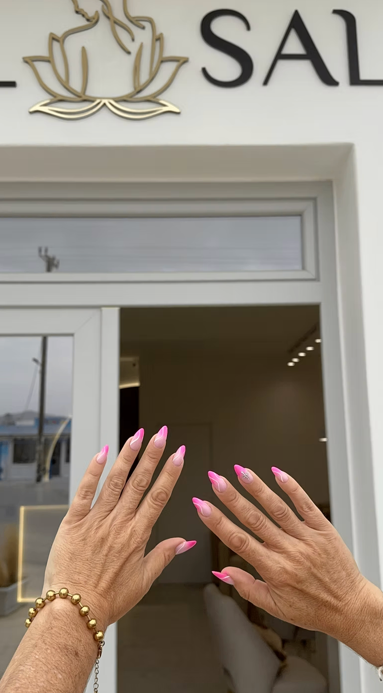 Royal Salon Naxos - Image 3