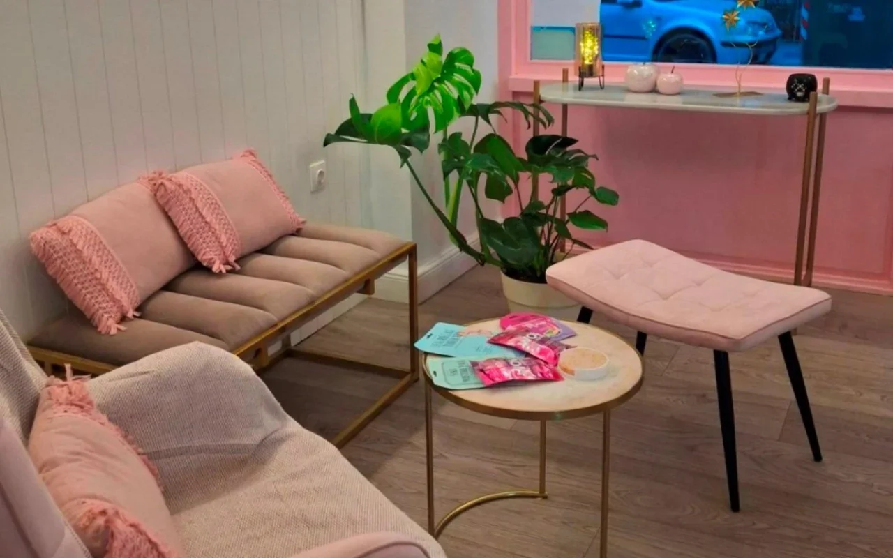 Sophie's Nails Salon - Image 6