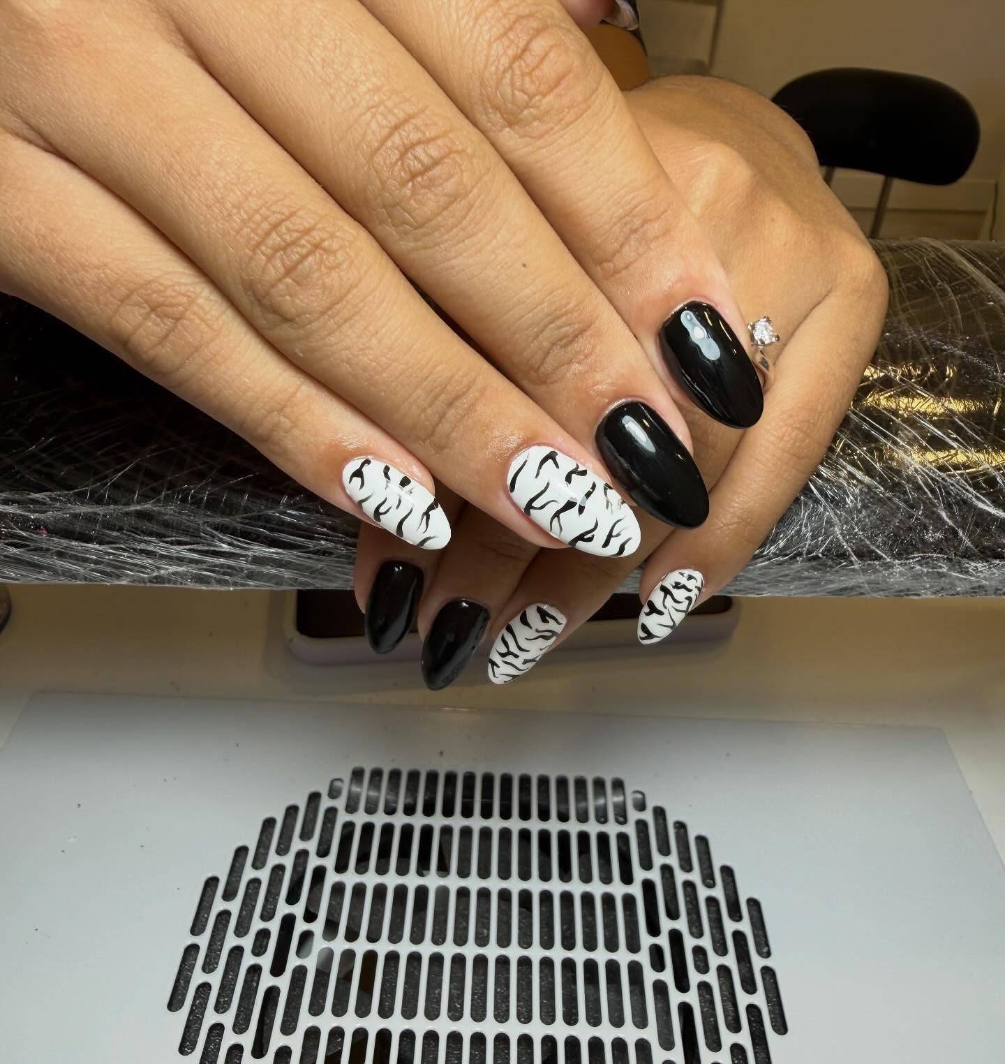 Nail Tech - Nails Koridallos - Image 26