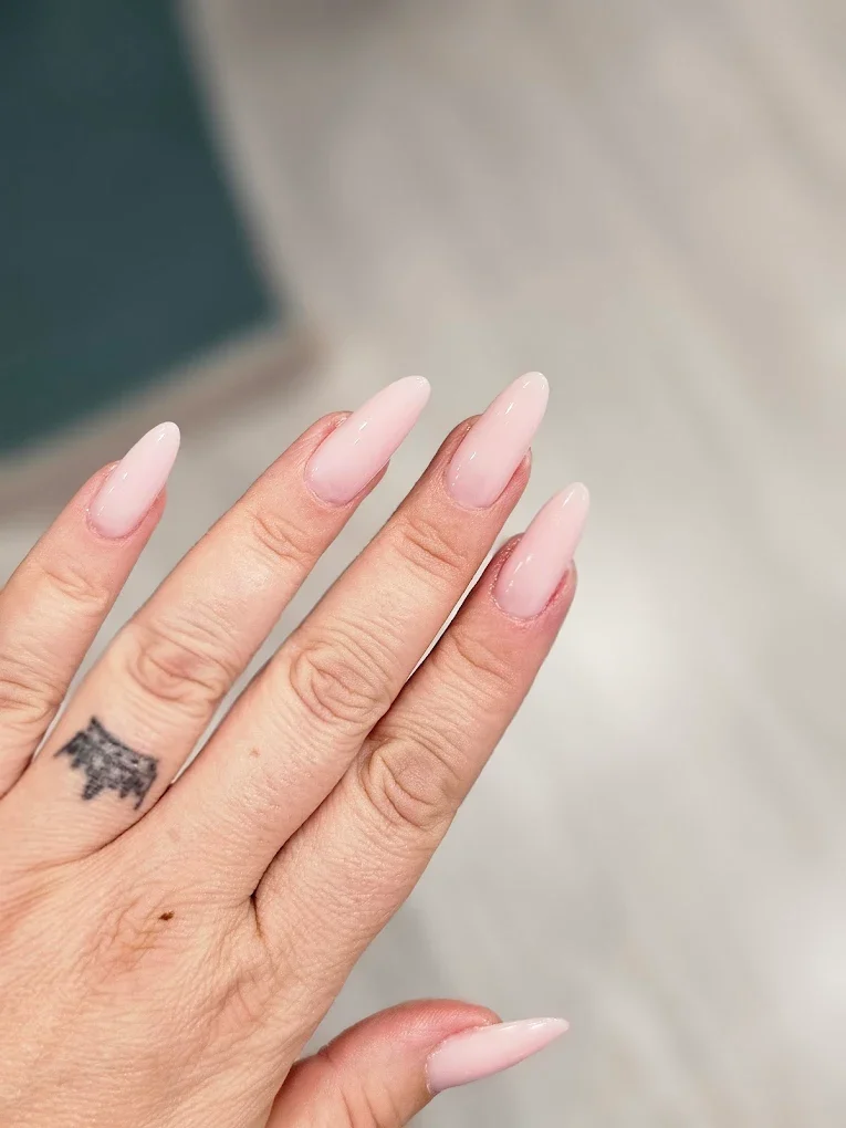 Aliki's Nail Bar - Image 33