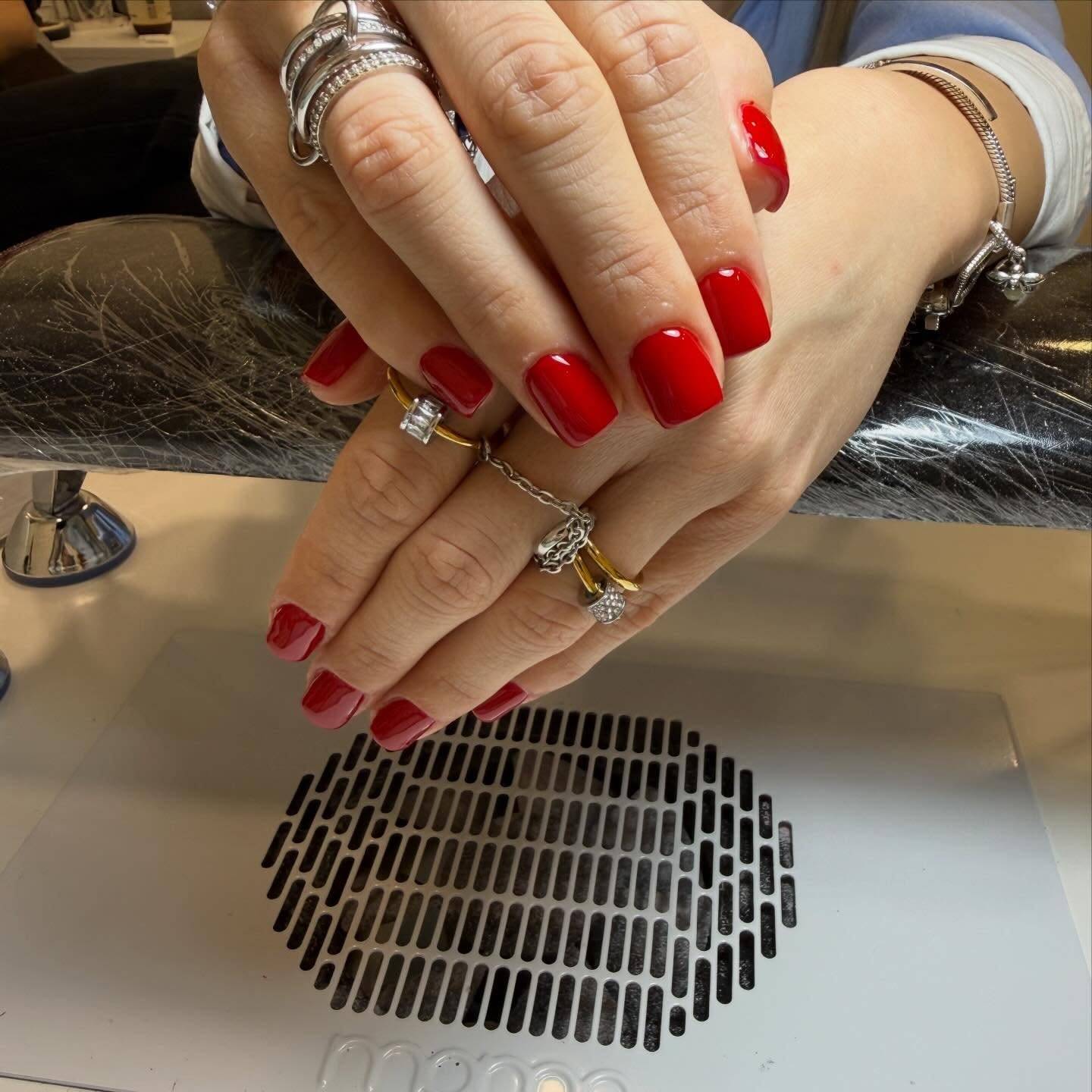 Nail Tech - Nails Koridallos - Image 1