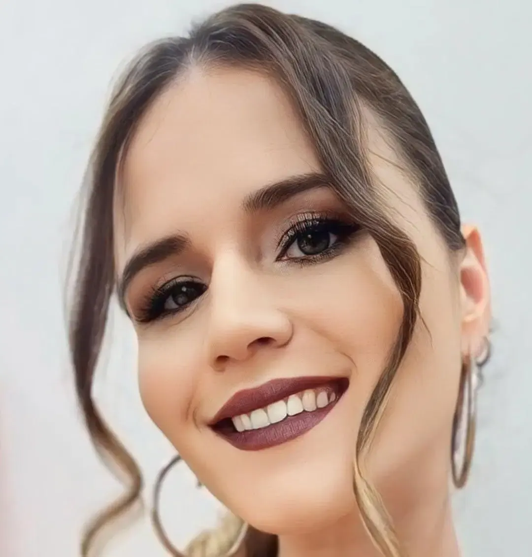 Vaso Stampoli Makeup Artist - Image 11